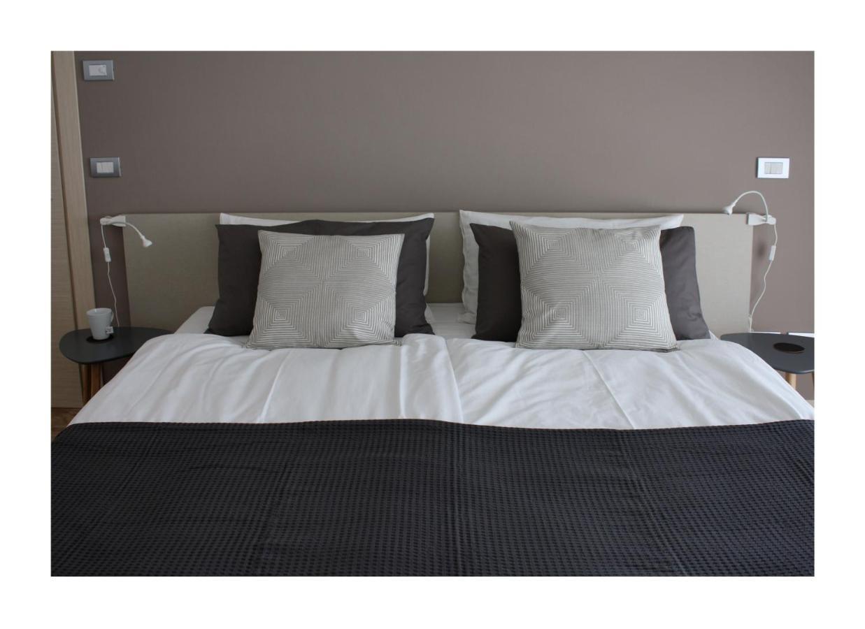 ריבה דל גארדה San Giacomo Apartments מראה חיצוני תמונה